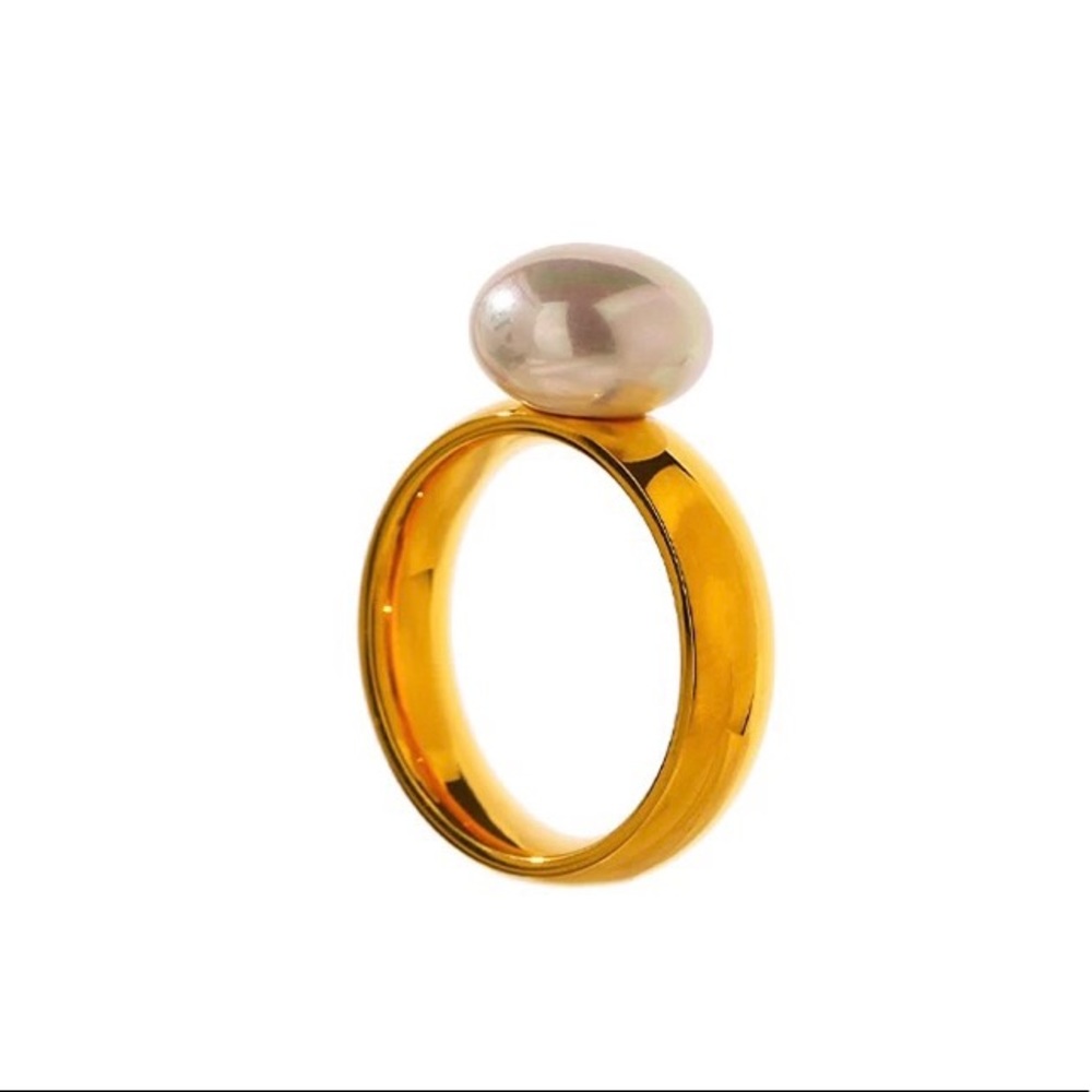 18K Gold Plated Stainless Steel Pearl Ring